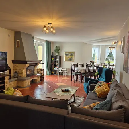 Dom Majka Z 5 Sypialniami