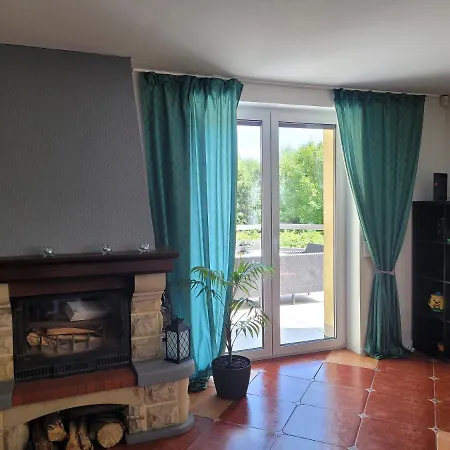 Dom Majka Z 5 Sypialniami Sklářská Poruba