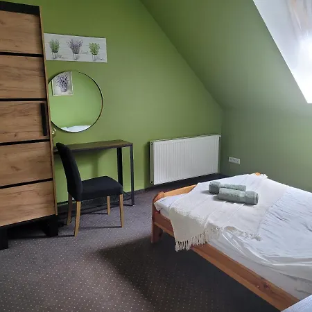 Dom Majka Z 5 Sypialniami * Sklářská Poruba